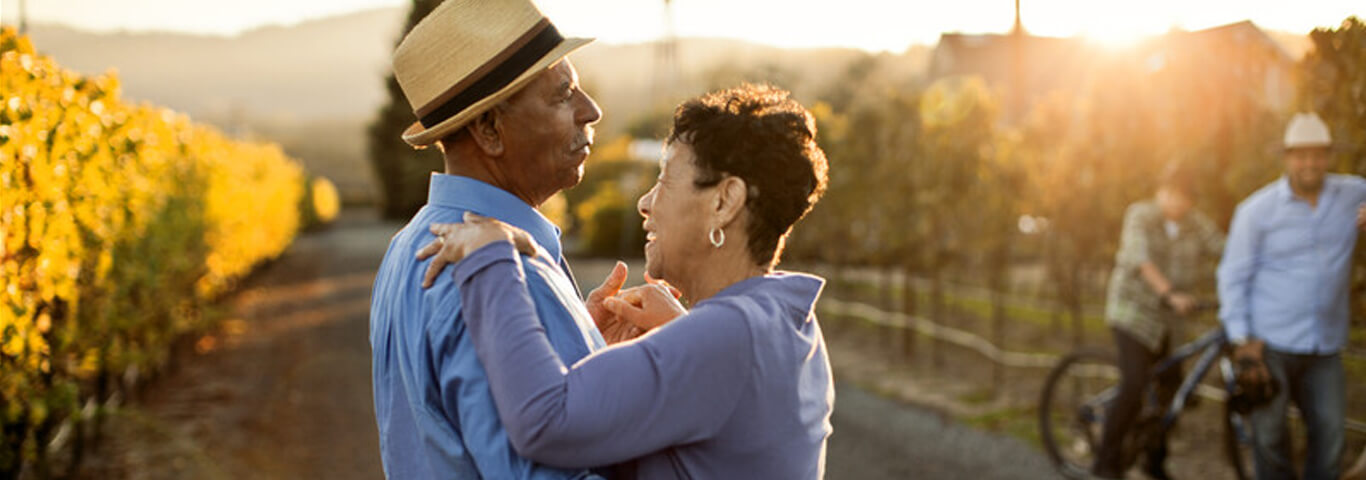 There might be some potential inconveniences when it comes to diabetes and sex. However, it does not mean that you have to give up on sex.  Let’s take a closer look at this topic in five points.  Dialogue. It’s true that your diabetes is your own business. However, communication is vital if your partner is going to understand your needs. In bed as elsewhere, being critical is useless. It only results in more stress, so make sure you create a positive atmosphere. Express yourself honestly and always feel fre